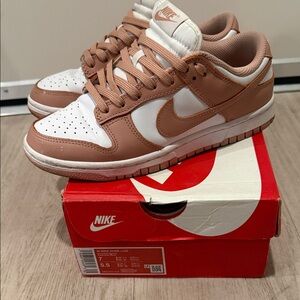 Nike Dunk Low rose whisper women 7